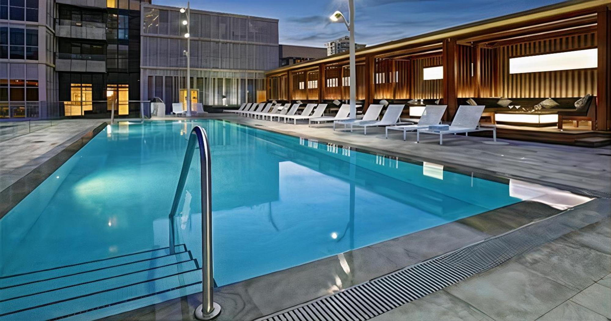 Upscale Suite At Cn Tower, Metro Convention & Rogers Centre تورونتو المظهر الخارجي الصورة