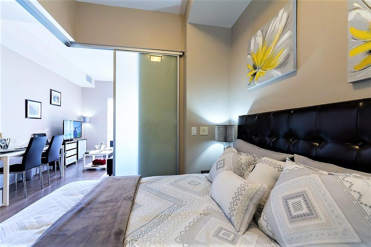 Upscale Suite At Cn Tower, Metro Convention & Rogers Centre تورونتو المظهر الخارجي الصورة