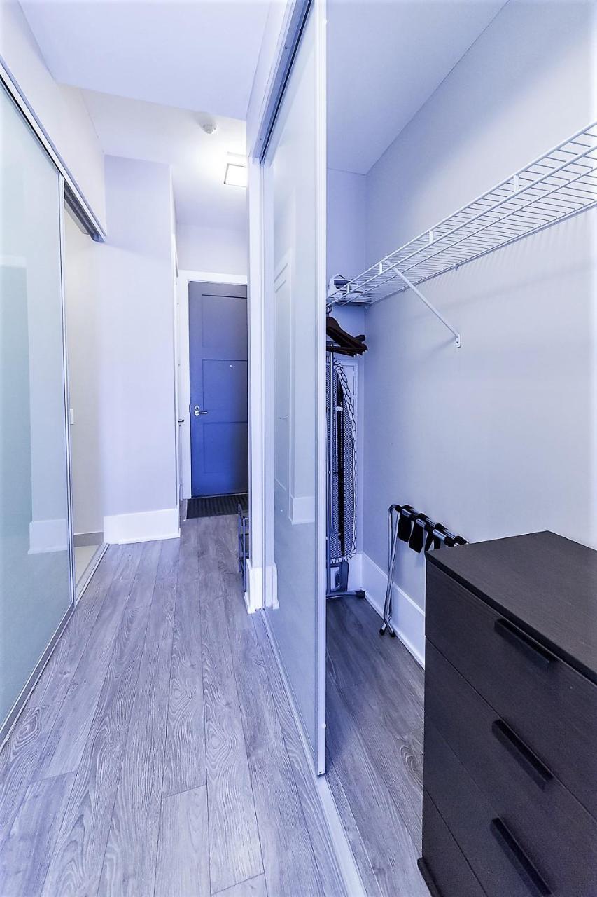 Upscale Suite At Cn Tower, Metro Convention & Rogers Centre تورونتو المظهر الخارجي الصورة