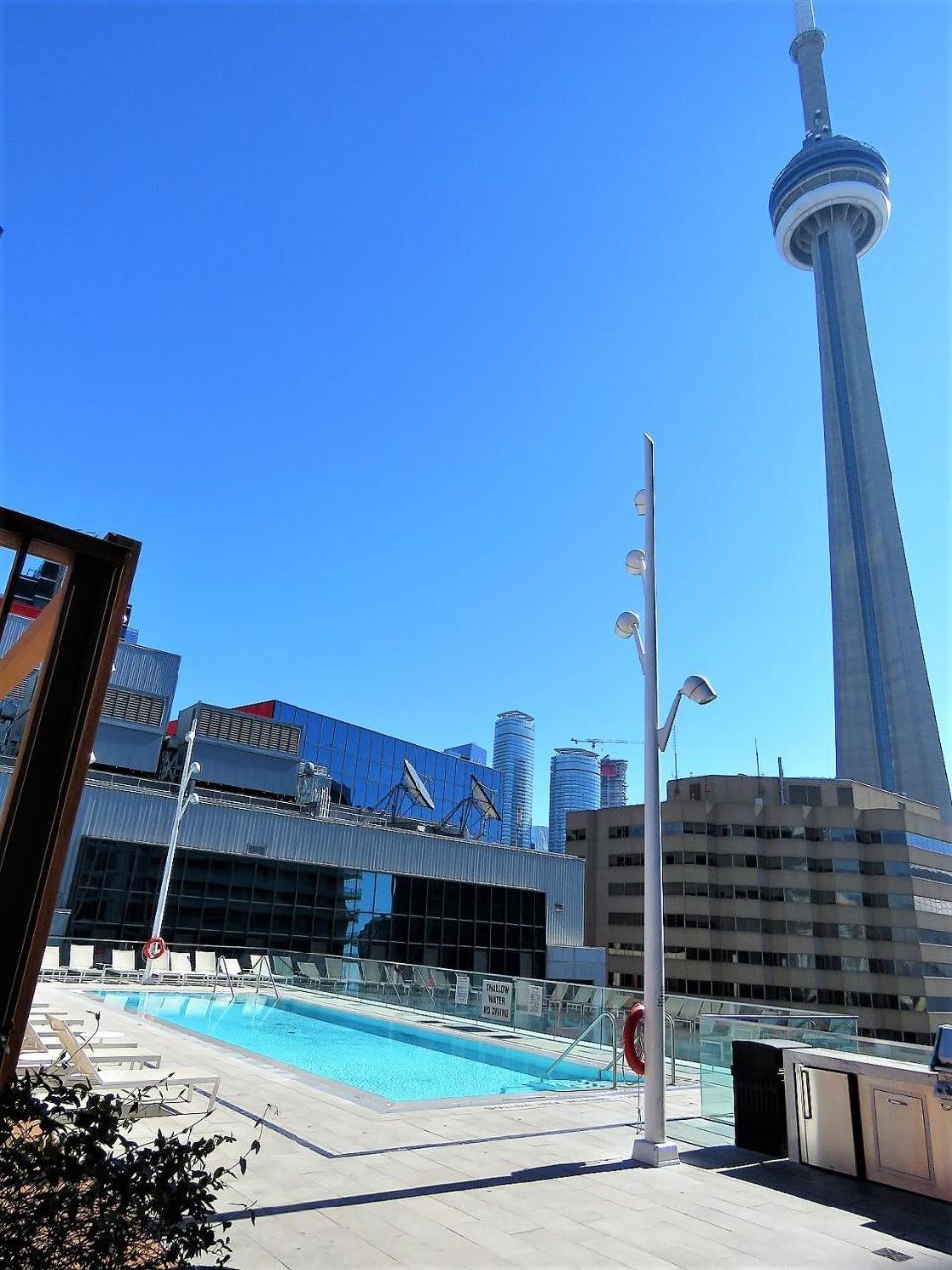 Upscale Suite At Cn Tower, Metro Convention & Rogers Centre تورونتو المظهر الخارجي الصورة