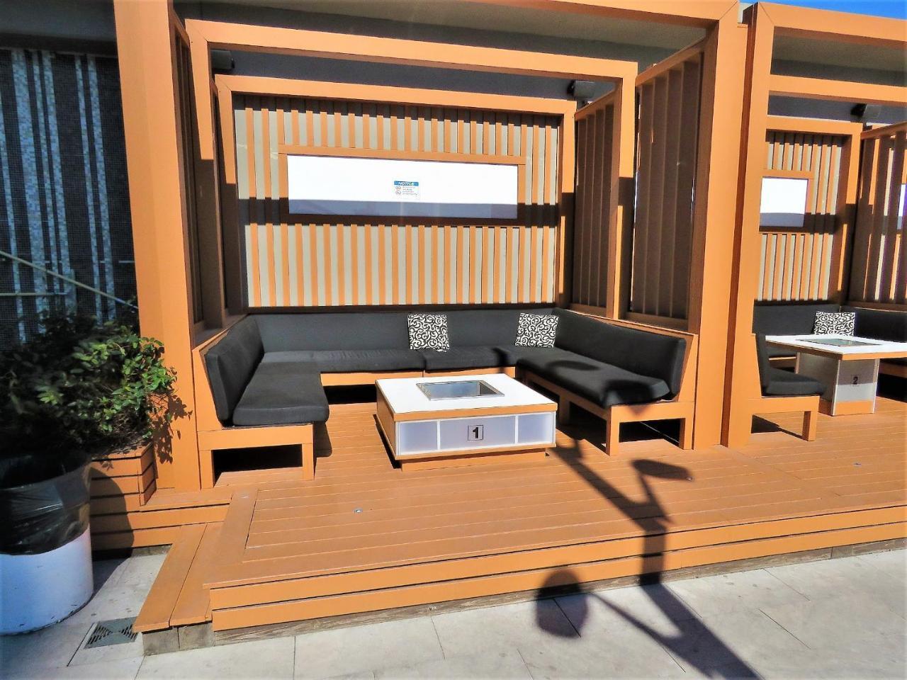 Upscale Suite At Cn Tower, Metro Convention & Rogers Centre تورونتو المظهر الخارجي الصورة